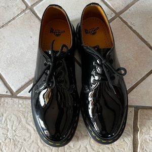 Dr. Martens 1461 WOMEN'S PATENT LEATHER OXFORD SHOES